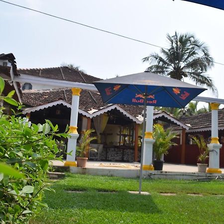 Bribon Guest House Calangute Bagian luar foto